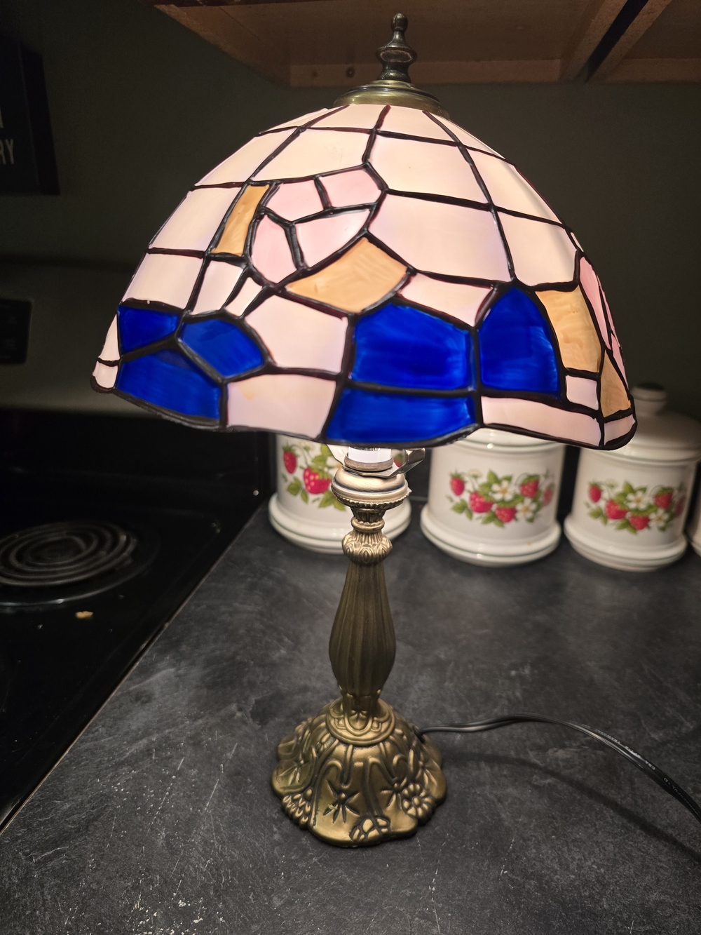 PLASTIC Tiffany Style Lamp